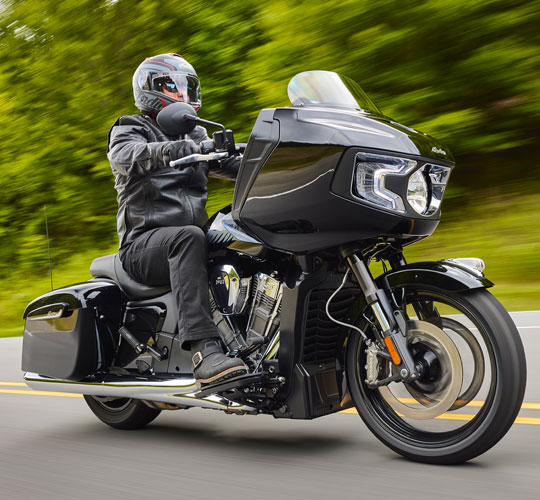 カーブ、コーナー、それらすべてに